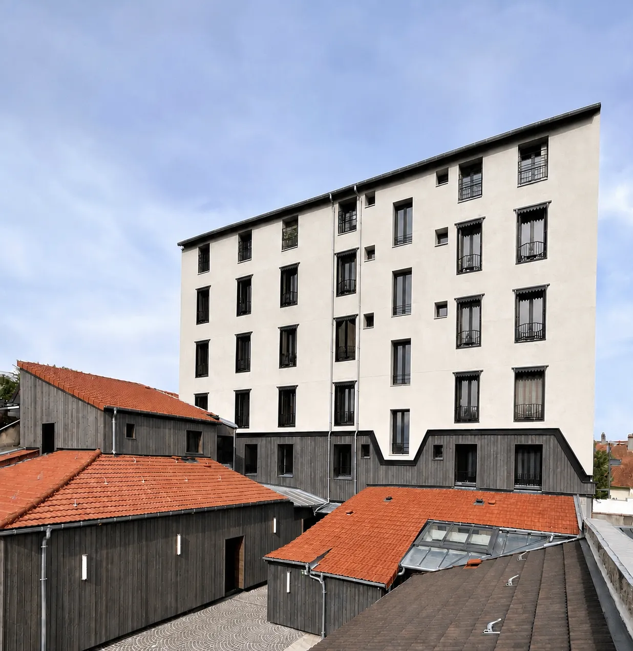 ODA_ST_MAUR_facade_cour_1_noir